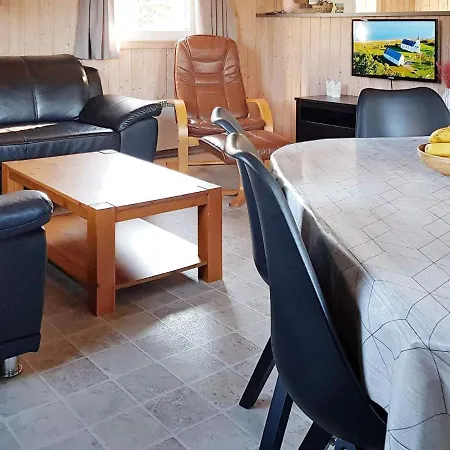 Σπίτι διακοπών 6 Person Holiday In R M